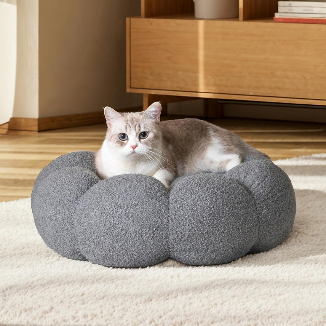 Fluffy Round Calming Plush Donut Pet Bed With Non Slip Base